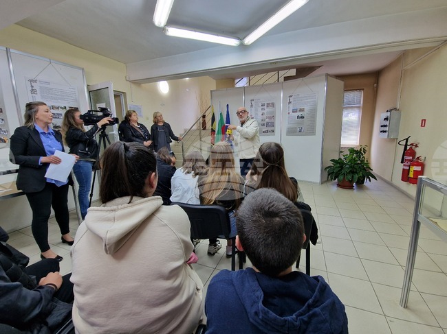 Изложбата „50 години град Батановци“ беше представена в Държавен архив - Перник