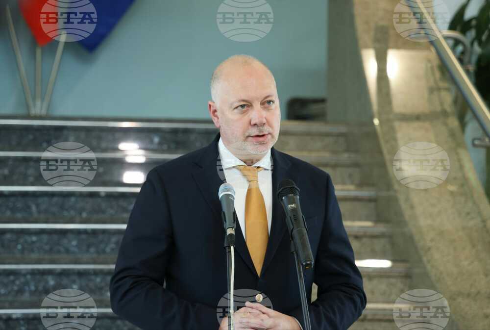 МС: Конституционно мнозинство от народни представители подкрепи позицията на премиера и председателя на БНБ за въвеждане на еврото от 1 януари 2026 г.
