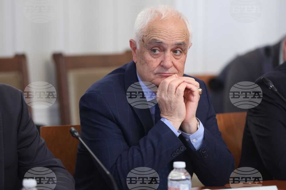 Defence Minister Zapryanov: F-16 Aircraft Cleared for Service, Next One's Delivery Expected