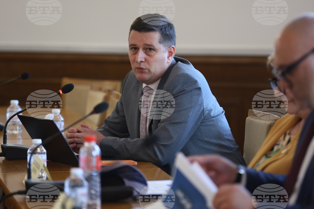 Можем да спестим от оптимизация на радиоразпръскването, каза генералният директор на БНР Милен Митев