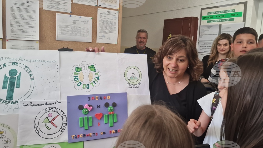 Търсенето на млади и образовани служители е предизвикателство, каза директорът на дирекция „Бюро по труда” в Разград Виолета Рангелова