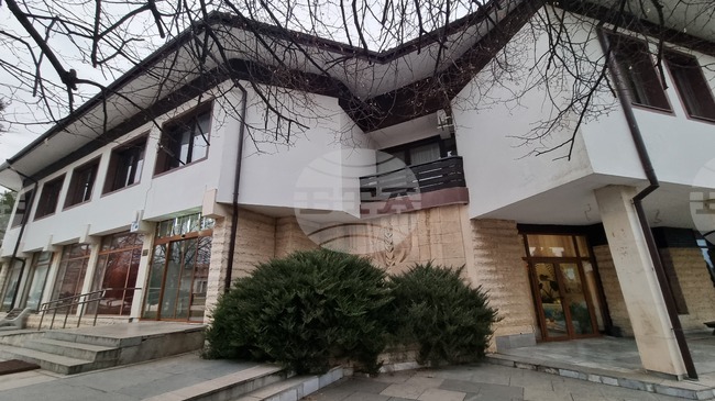 Предстои обновяване на площадното пространство в близост до жп гарата в село Калища