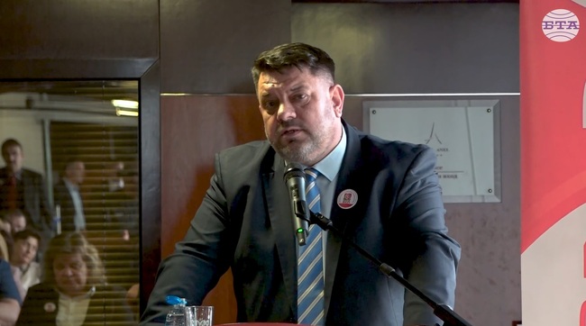 Времето за допитване за еврото отдавна мина, каза вицепремиерът и председател на Националния съвет на БСП Атанас Зафиров