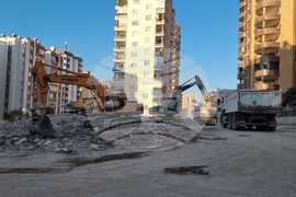 Турция - земетресения - срутени сгради - техника