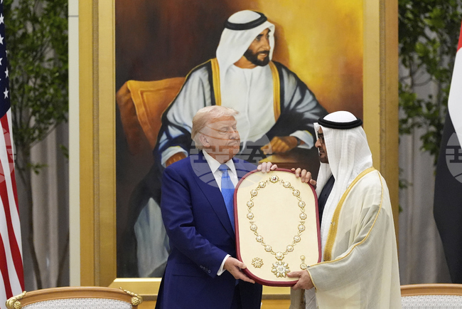 Тръмп обяви сделки за 200 млрд. долара по време на посещението си в ОАЕ 