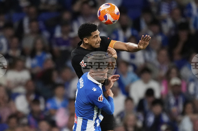 Араухо започна тренировки преди останалите играчи на Барселона