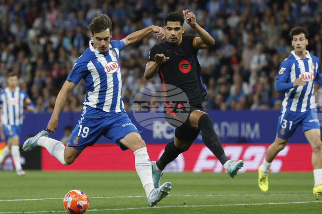 Еспаньол привлече халф от Реал Сосиедад