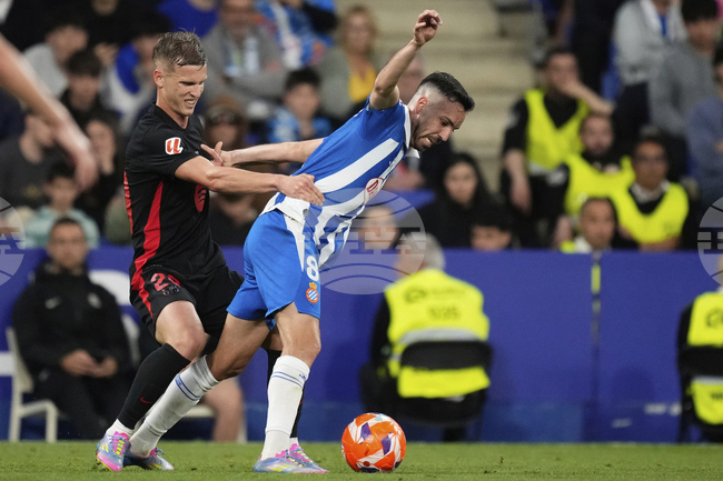 Американските собственици на Бърнли купиха и мажоритарния дял от акциите на Еспаньол