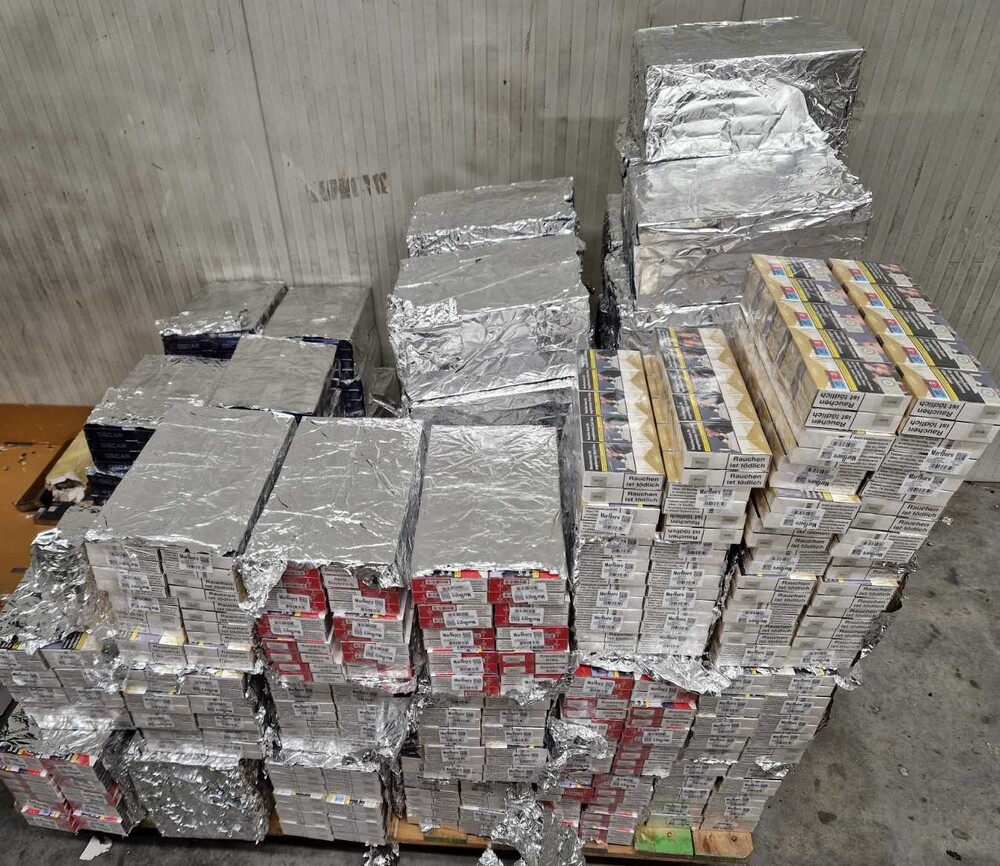 Агенция "Митници": Над 140 000 къса контрабандни цигари задържаха митническите служители на МП Капитан Андреево