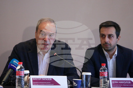 КНСБ - "България в еврозоната през 2024 г. - възможности и предизвикателства" - форум - Виктор Папазов