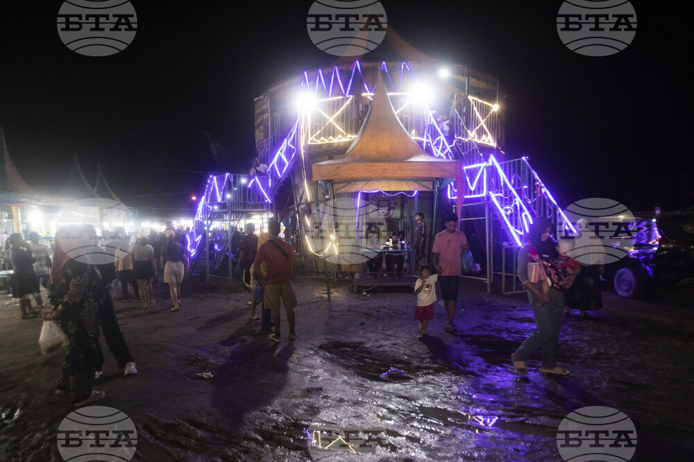 Indonesia Wall of Death Photo Gallery