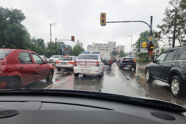 Автобуси, трамваи и тролеи за пореден ден няма да се движат в София, метрото обаче работи