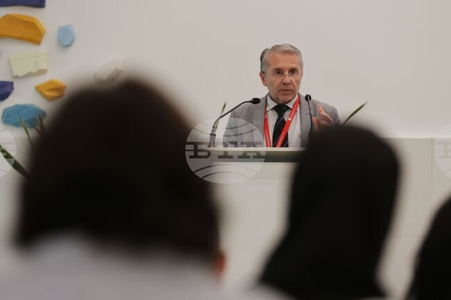 Изкуственият интелект е нашият нов Прометей, според проф. д-р Георги Апостолов