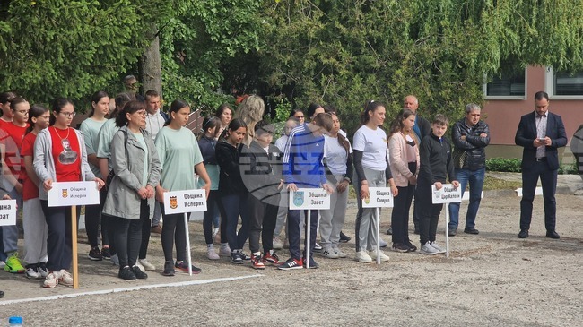 Отборът на училище "Васил Априлов" в Исперих е първенец в областното състезание "Защита при бедствия, пожари и извънредни ситуации"