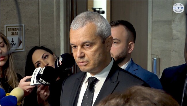 Има атака срещу демокрацията в цяла Европа, смята Костадин Костадинов 