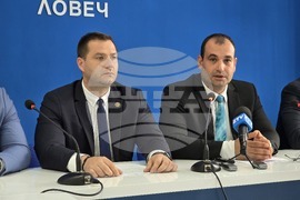 Национален пресклуб на БТА Ловеч - Общински съвет - бюджет - пресконференция