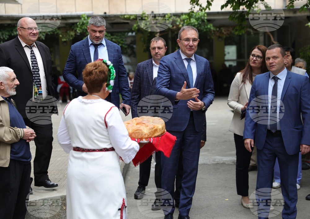 Русе - Дом за стари хора „Възраждане“ - Борислав Гуцанов