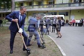 Русе - Дом за стари хора „Възраждане“ - Борислав Гуцанов