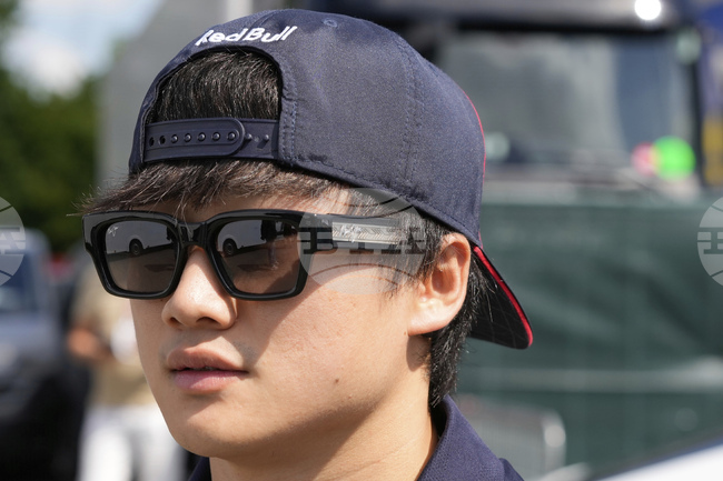 Аржентинският пилот във Формула 1 Франко Колапинто призова феновете си да проявят уважениe към съперниците му