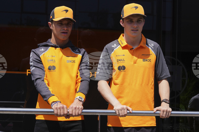 Оскар Пиастри и Ландо Норис спечелиха двойна победа за Макларън в първата свободна тренировка преди Гран при на Емилия-Романя от Формула 1