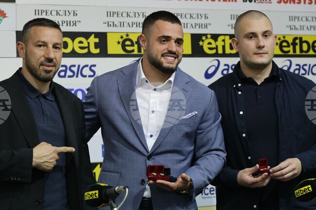 Щанги - пресконференция - Карлос Насар - Павел Христов