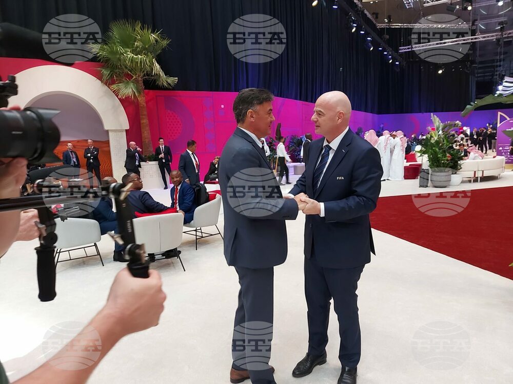 Президентът на ФИФА Джани Инфантино поздрави Борислав Михайлов по случай юбилея