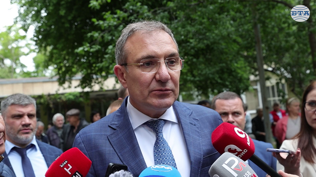 Няма да има пенсионна реформа, а надграждане на пенсионната система, каза социалният министър Борислав Гуцанов в Русе