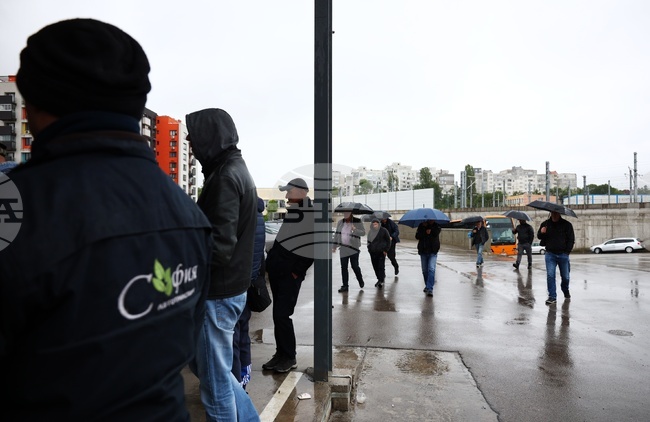 Гараж "Земляне" - Градски транспорт - служители - протест