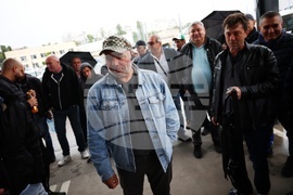 Гараж "Земляне" - Градски транспорт - служители - протест