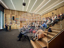 Проф. д.н. Сергей Игнатов беше удостоен със званието "Почетен професор на Нов български университет"