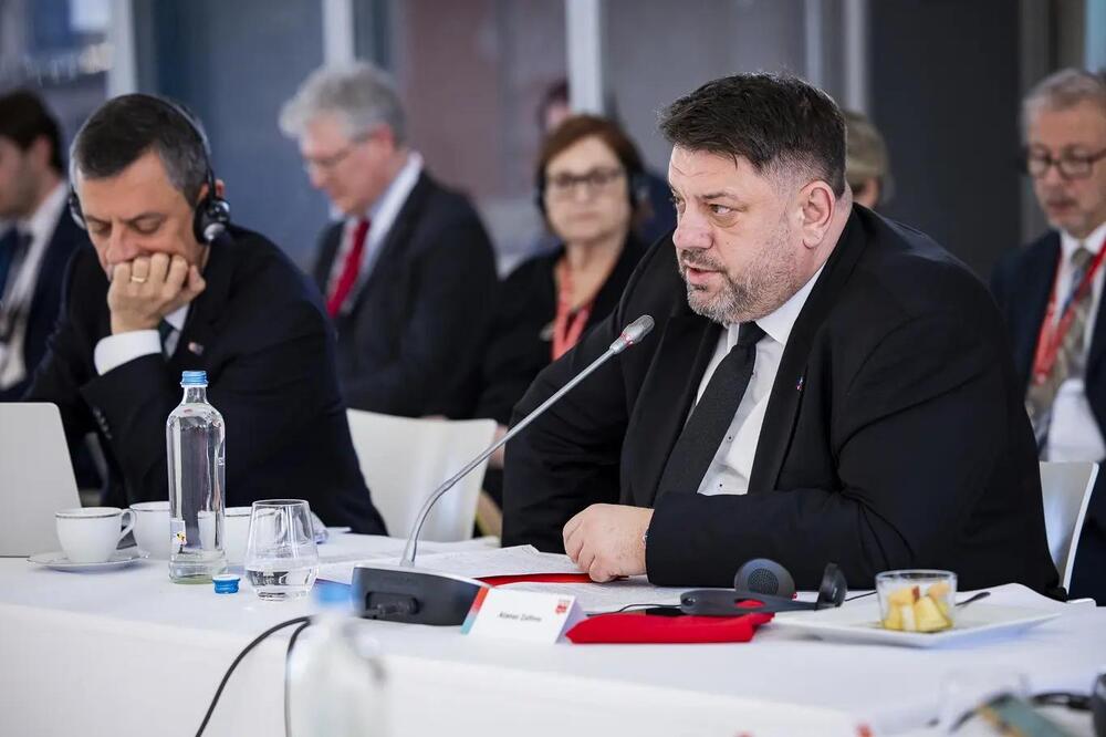 Party of European Socialists Supports Bulgarian Socialist Party in Commitment to Bulgaria's Accession to Eurozone