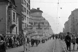 Цирков парад в столицата през 1960 г.