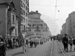 Цирков парад в столицата през 1960 г.