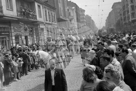 Цирков парад в столицата през 1960 г.
