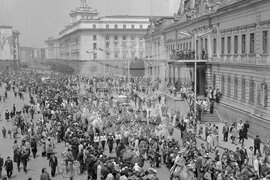Цирков парад в столицата през 1960 г.