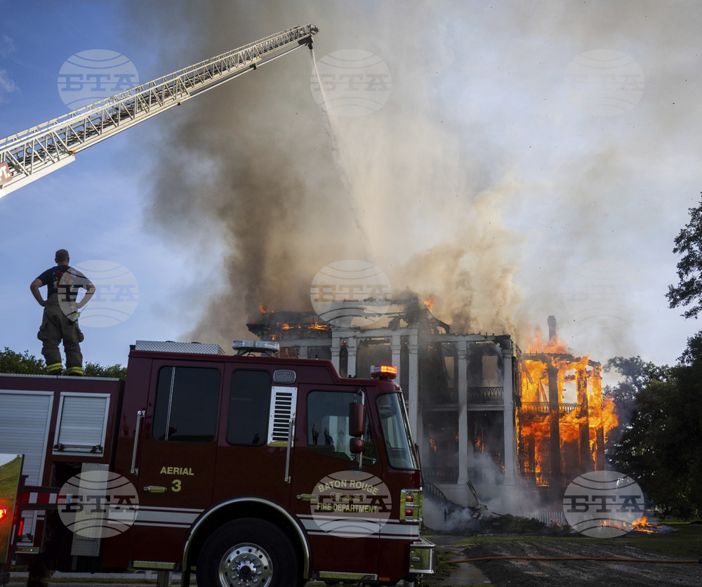 Plantation-House-Fire