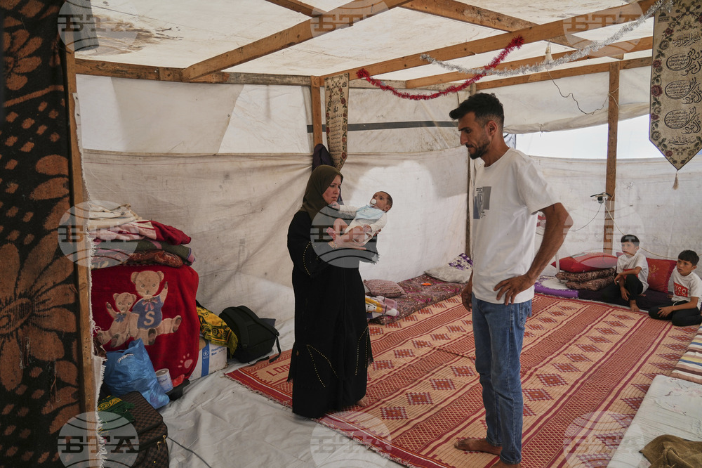 CORRECTION Mideast Wars Sick Children