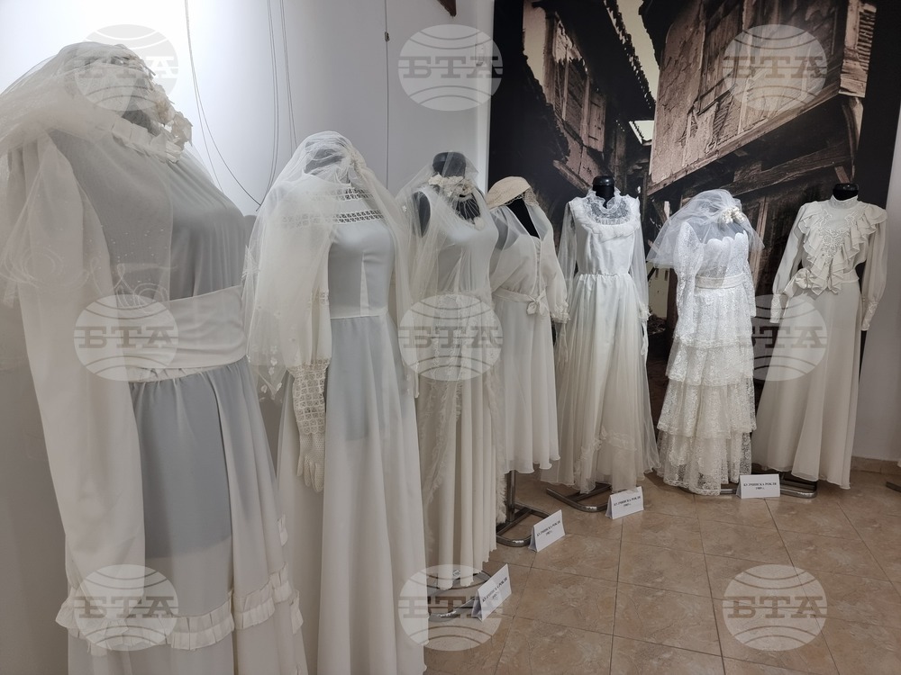 Ямбол - "Каква невеста си била ти мамо" - изложба