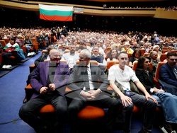 “Как да спасим лева” - дискусия