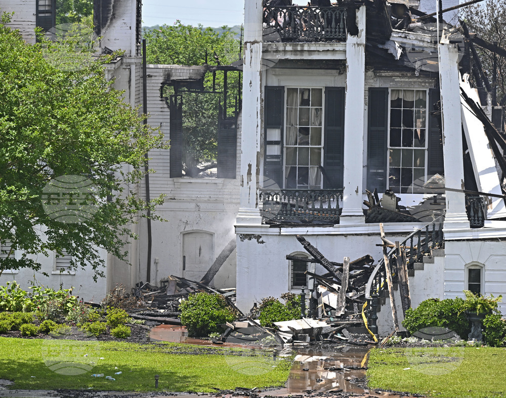 Plantation-House-Fire