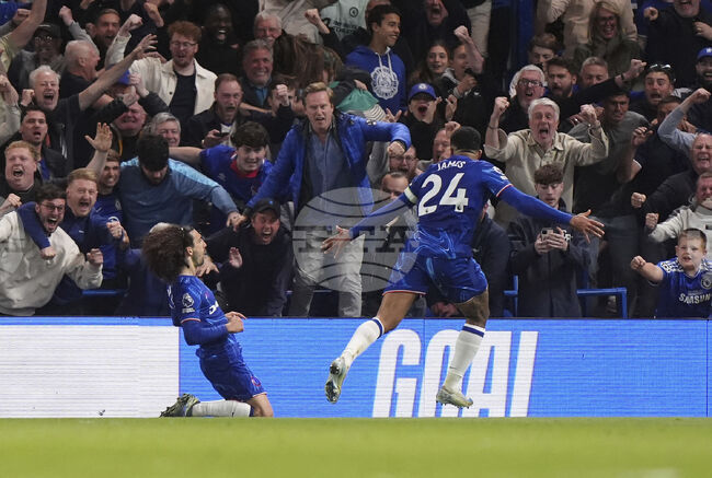 Челси победи Манчестър Юнайтед, Астън Вила се наложи над Тотнъм в мачове от Висшата лига