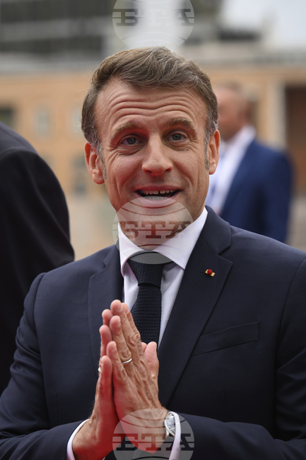 Макрон пристигна във Виетнам - първи етап от обиколката му в три азиатски държави