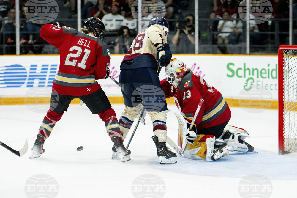 PWHL Victoire Charge Hockey