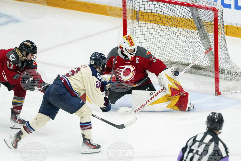 PWHL Victoire Charge Hockey