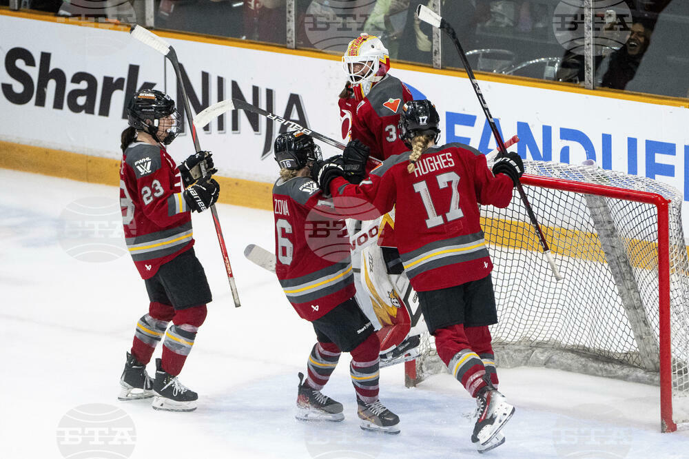 PWHL Victoire Charge Hockey