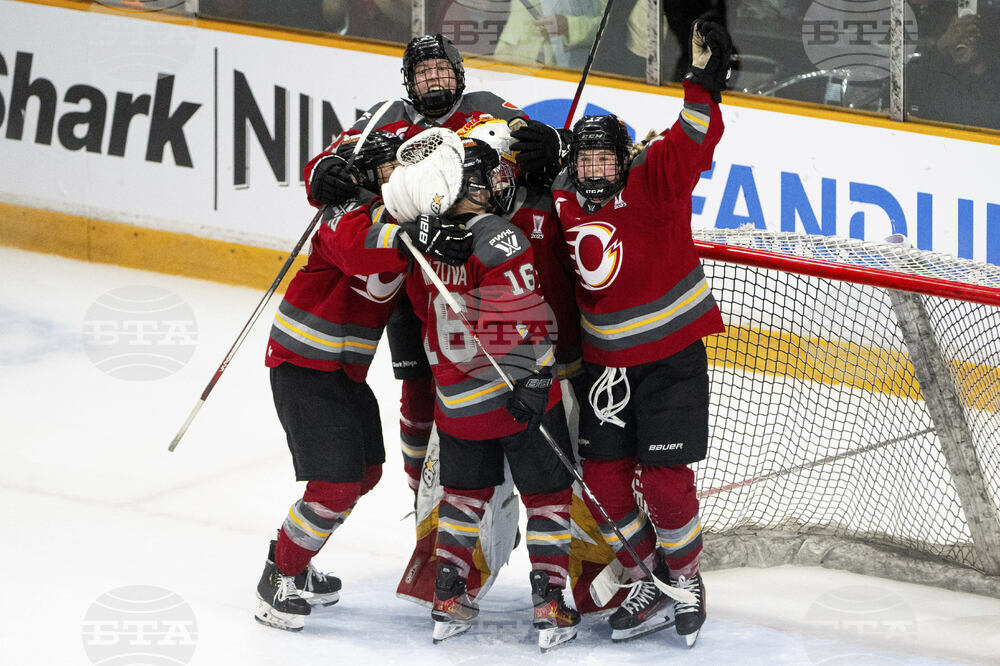 PWHL Victoire Charge Hockey