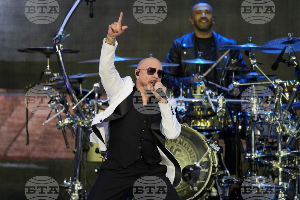 Pitbull in Concert - East Rutherford, N.J.