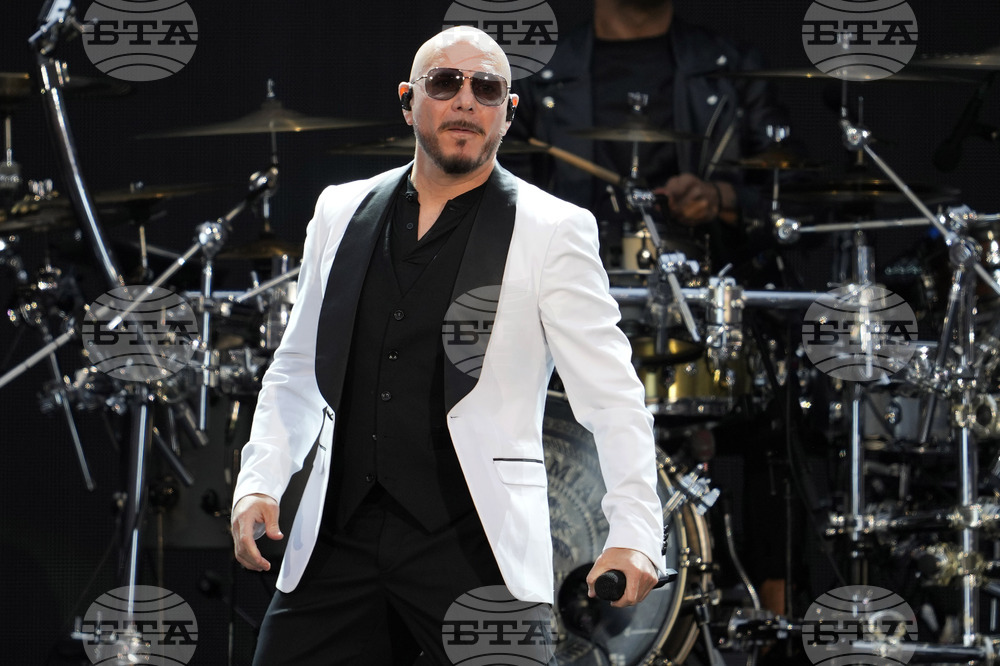 Pitbull in Concert - East Rutherford, N.J.