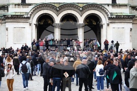 Шествие "Добродетели и религия в училище"