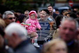 Шествие "Добродетели и религия в училище"